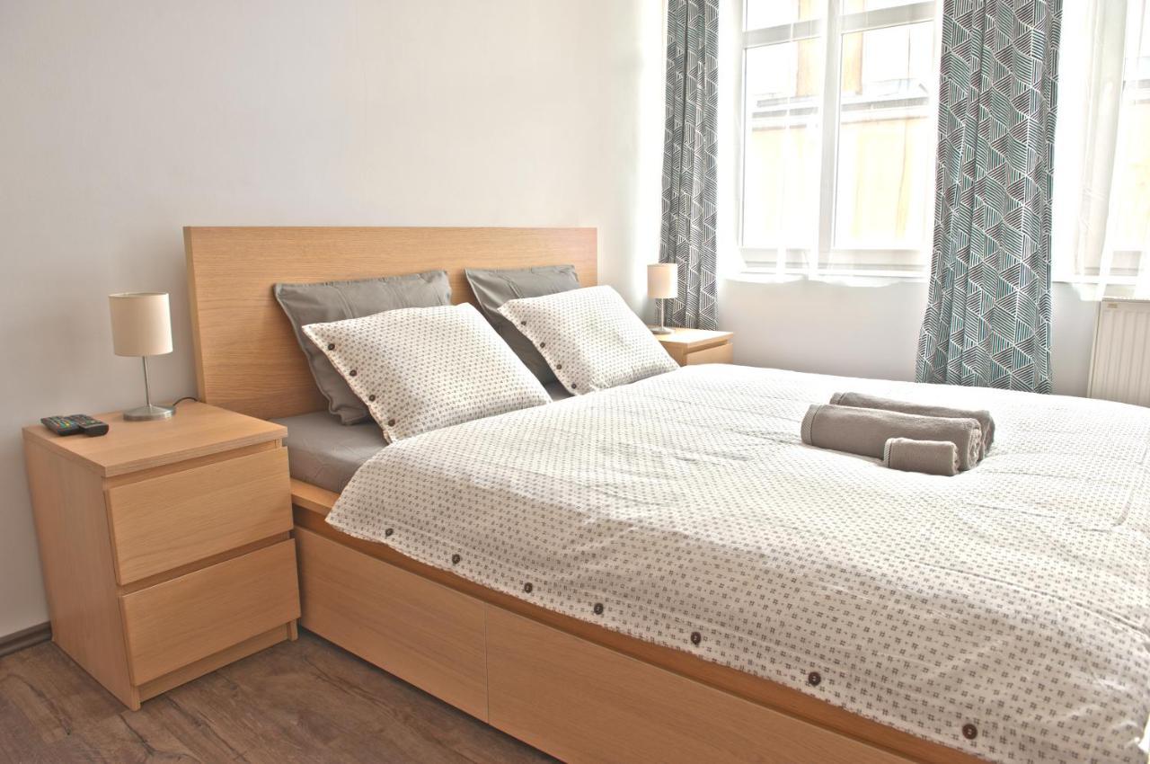 R&J Apartmany Broumov Zewnętrze zdjęcie