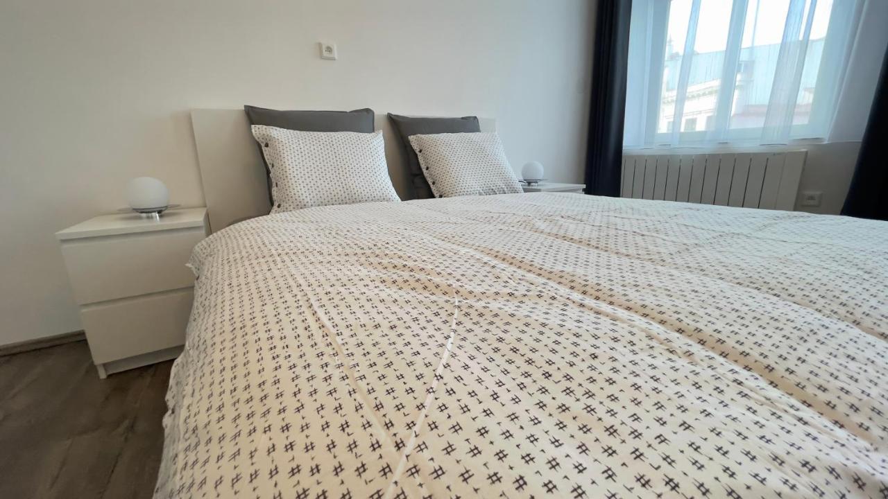 R&J Apartmany Broumov Zewnętrze zdjęcie