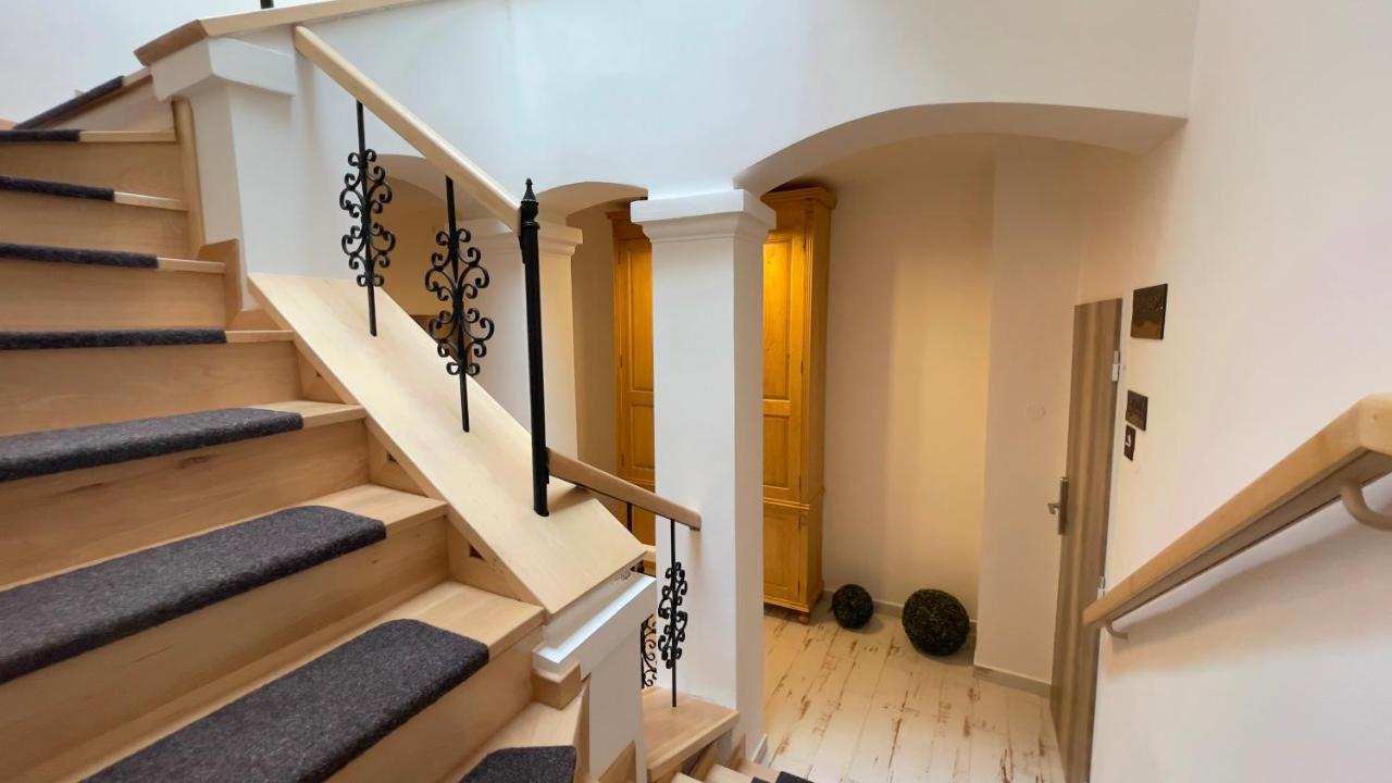R&J Apartmany Broumov Zewnętrze zdjęcie