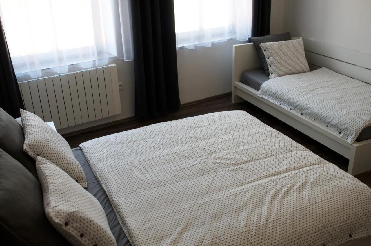 R&J Apartmany Broumov Zewnętrze zdjęcie