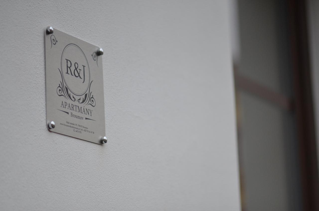 R&J Apartmany Broumov Zewnętrze zdjęcie